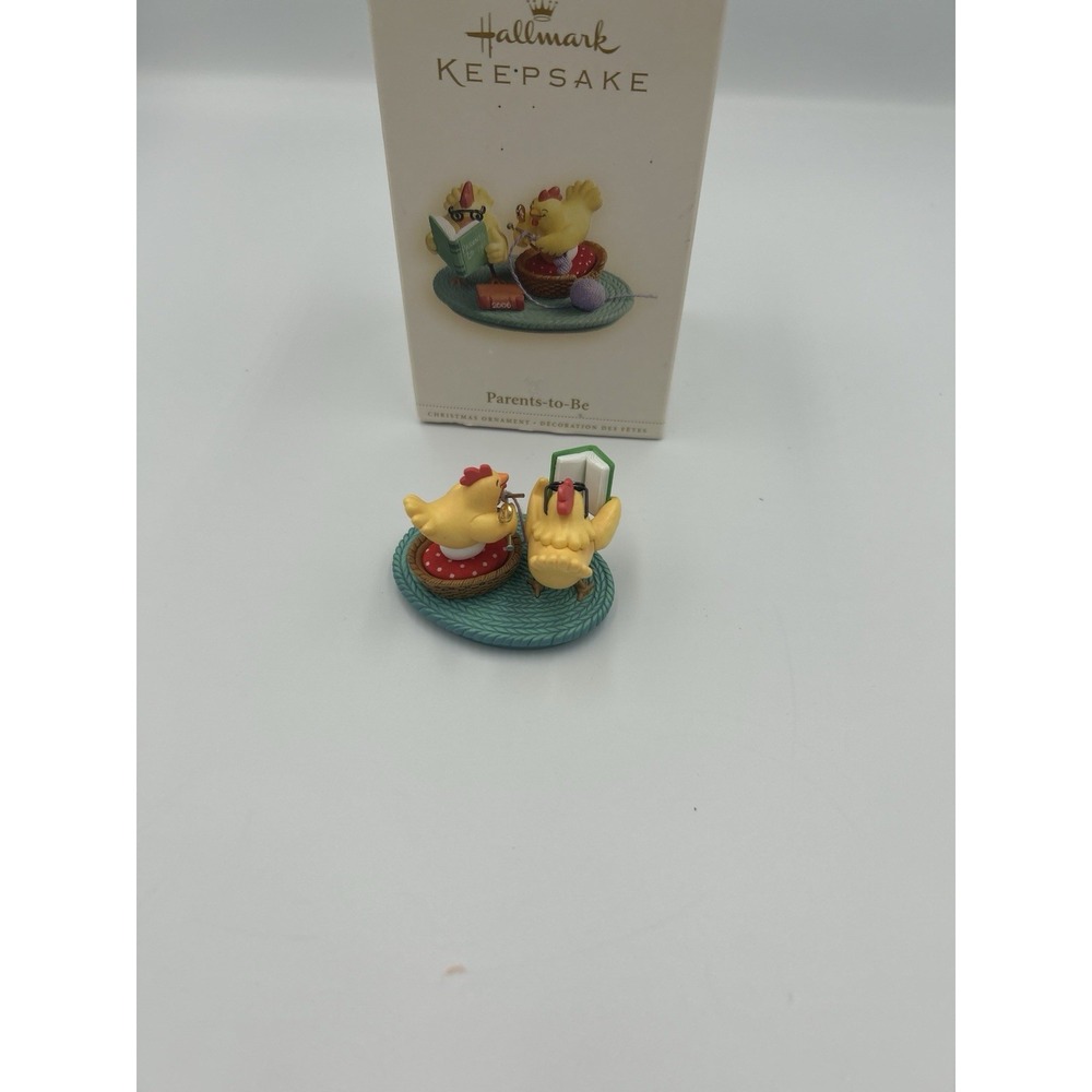 2006 Hallmark Keepsake Ornament Parents to Be Chicken & Hen Nesting & Knitting